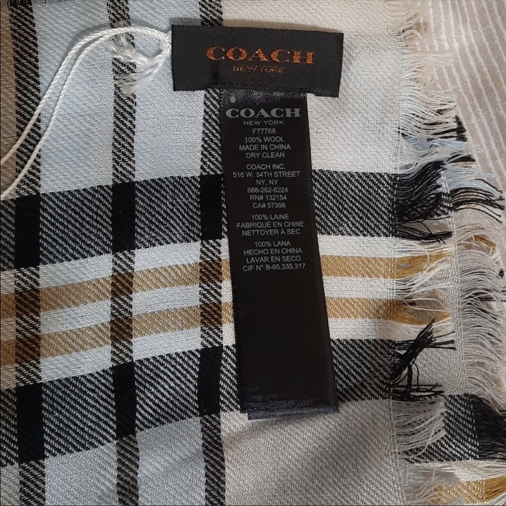 Coach shawl - Picture 3 of 3
